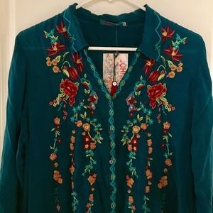 NWT Johnny Was embroidered tunic